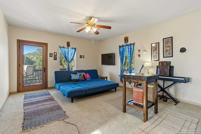 9623 Requa, Helotes, TX 78023