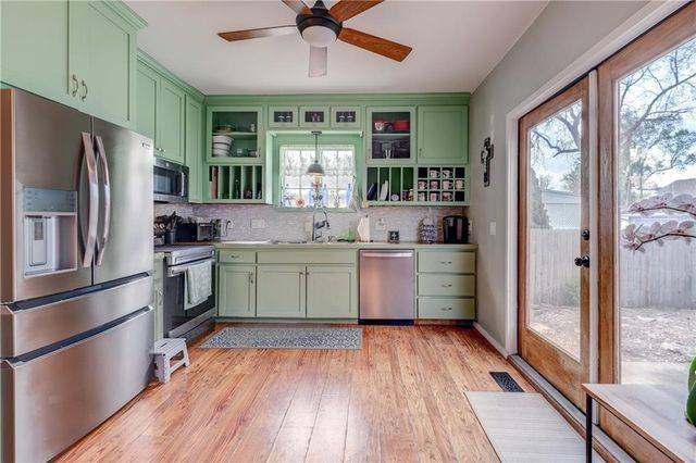 513 S Water Street, Olathe, KS 66061