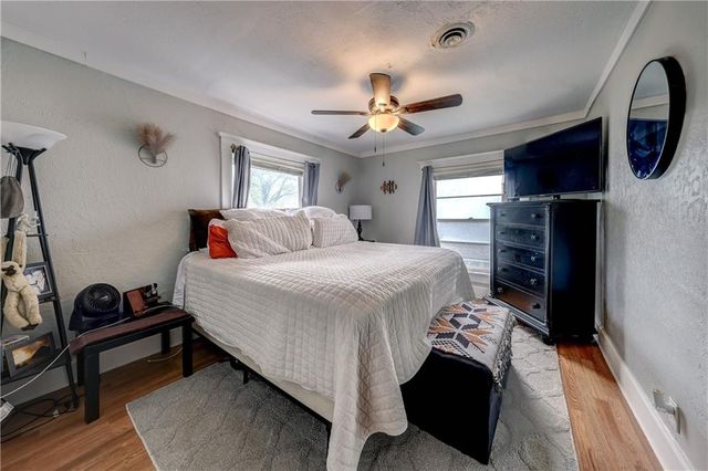 513 S Water Street, Olathe, KS 66061