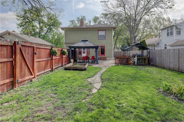 513 S Water Street, Olathe, KS 66061