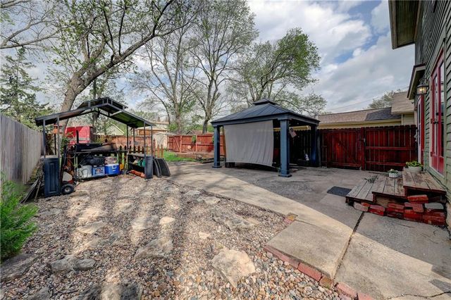 513 S Water Street, Olathe, KS 66061