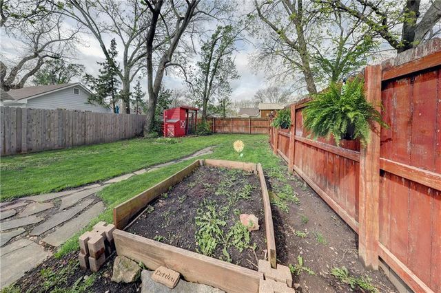 513 S Water Street, Olathe, KS 66061