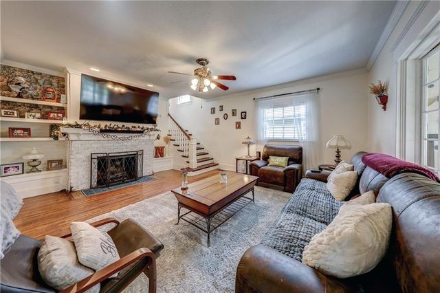 513 S Water Street, Olathe, KS 66061