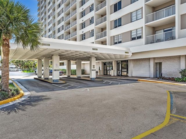 300 Bayview Drive 902, Sunny Isles Beach, FL 33160