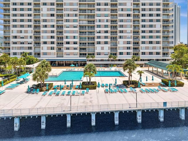 300 Bayview Drive 902, Sunny Isles Beach, FL 33160