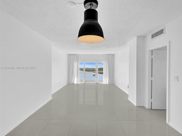 300 Bayview Drive 902, Sunny Isles Beach, FL 33160