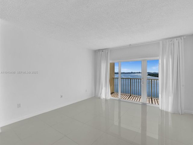 300 Bayview Drive 902, Sunny Isles Beach, FL 33160