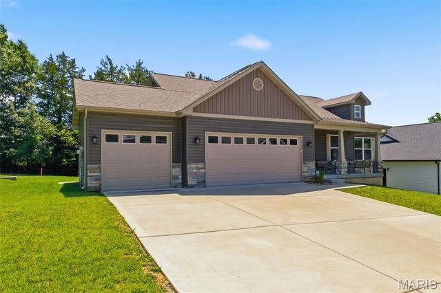 512 Hickory Knoll Drive, Troy, MO 63379