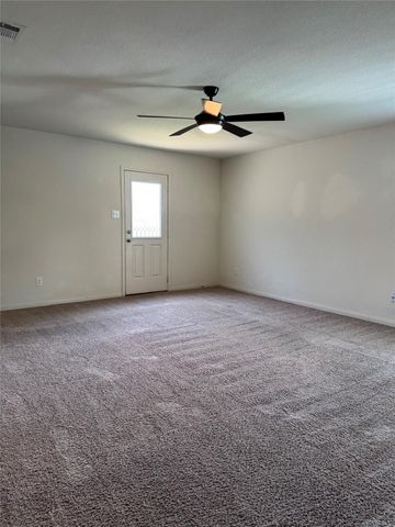 1005 Woodward CT, Jarrell, TX 76537