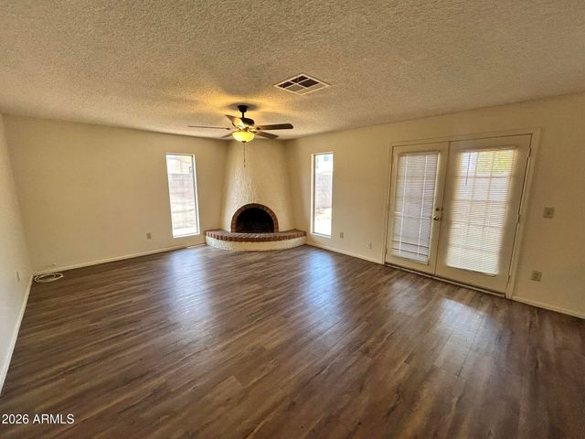 3226 N SYCAMORE Place, Chandler, AZ 85224