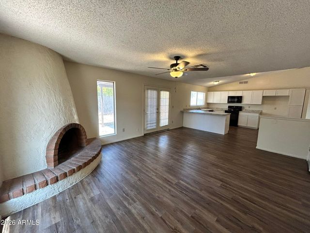 3226 N SYCAMORE Place, Chandler, AZ 85224