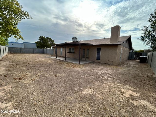 3226 N SYCAMORE Place, Chandler, AZ 85224