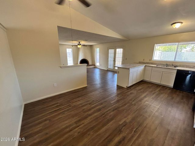 3226 N SYCAMORE Place, Chandler, AZ 85224