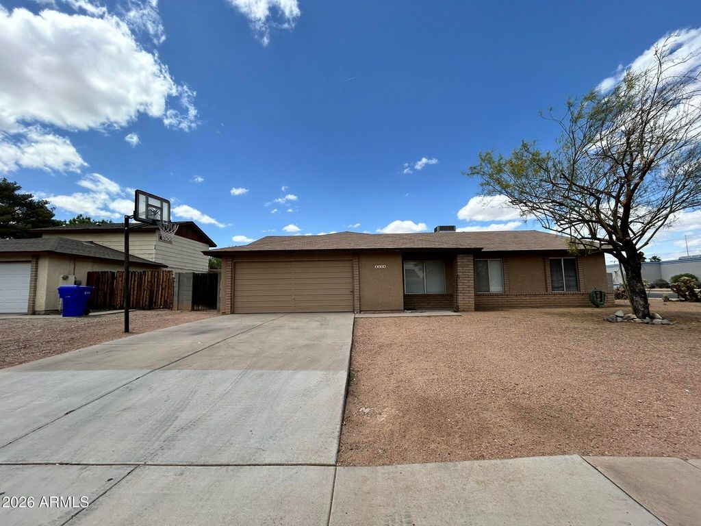 3226 N SYCAMORE Place, Chandler, AZ 85224