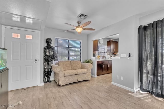 4893 South Torrey Pines Drive 202, Las Vegas, NV 89103