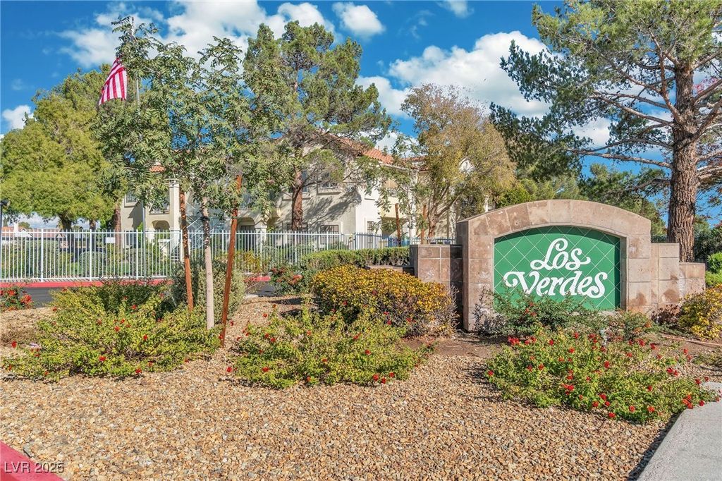 4893 South Torrey Pines Drive 202, Las Vegas, NV 89103