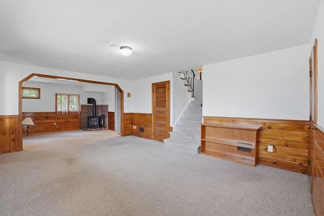 6 Pine Knoll Road, Franklin, MA 02038