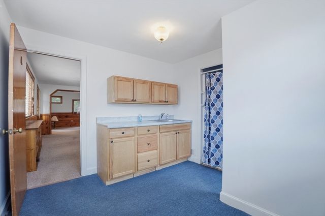 6 Pine Knoll Road, Franklin, MA 02038