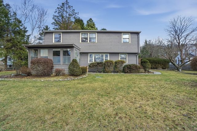 6 Pine Knoll Road, Franklin, MA 02038