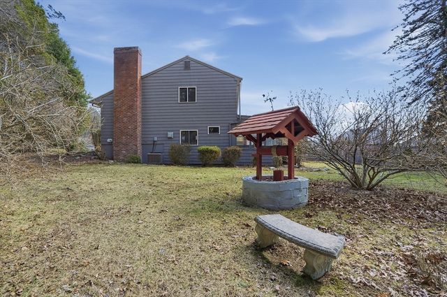 6 Pine Knoll Road, Franklin, MA 02038