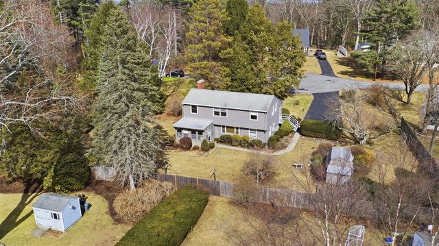 6 Pine Knoll Road, Franklin, MA 02038