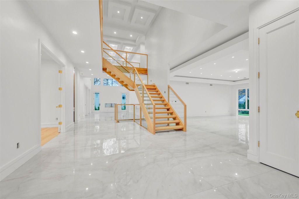 17 Wallenberg Circle, Monsey, NY 10952 — photo 3