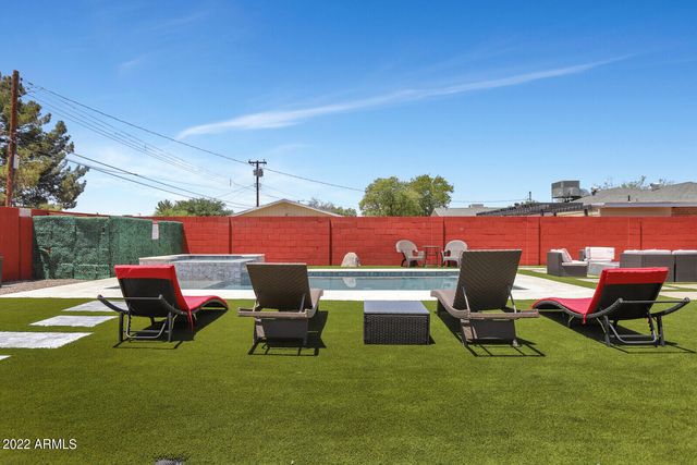 2235 E HEATHERBRAE Drive, Phoenix, AZ 85016