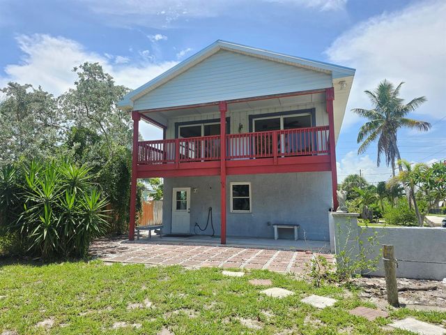 1801 Saint Lucie Court, Fort Pierce, FL 34949