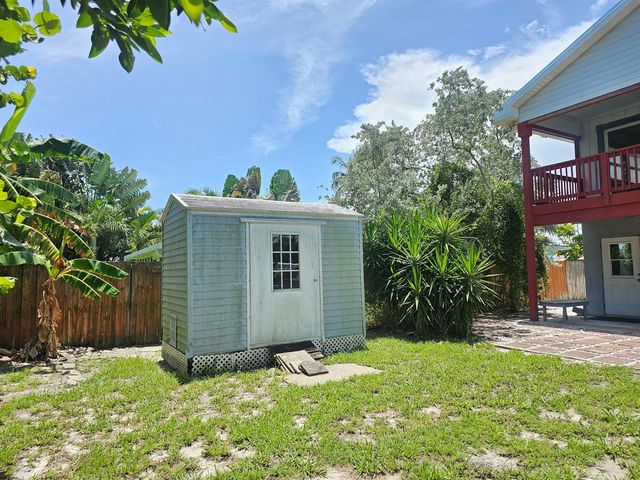 1801 Saint Lucie Court, Fort Pierce, FL 34949