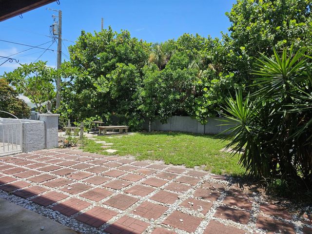 1801 Saint Lucie Court, Fort Pierce, FL 34949