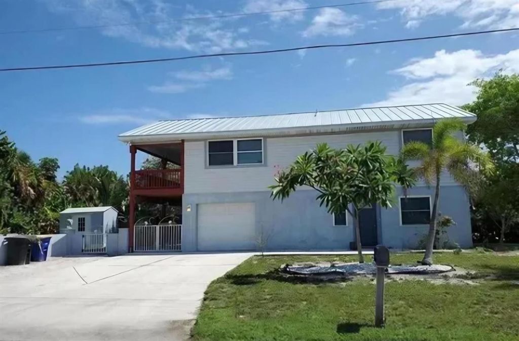 1801 Saint Lucie Court, Fort Pierce, FL 34949