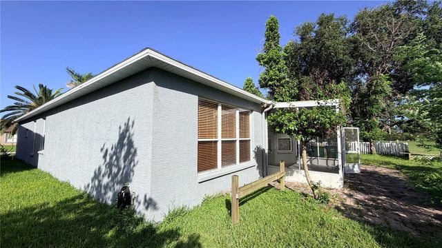 4712 MAPLETREE LOOP, Wesley Chapel, FL 33544