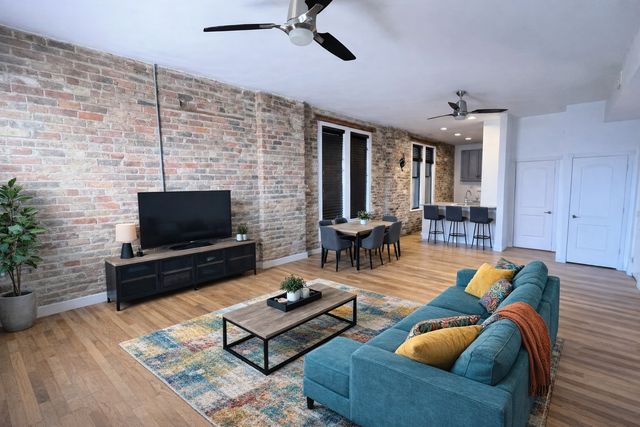 2129 N Southport Avenue 2C, Chicago, IL 60614
