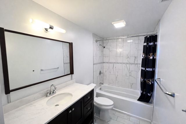 2129 N Southport Avenue 2C, Chicago, IL 60614