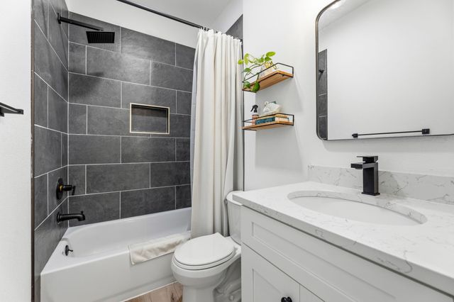 2706 Collins Boulevard, Garland, TX 75044