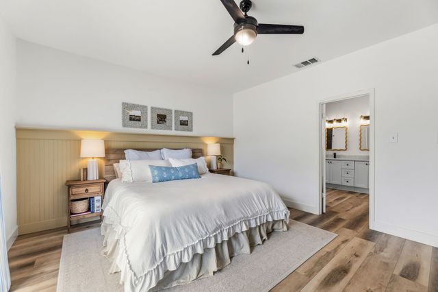 2706 Collins Boulevard, Garland, TX 75044