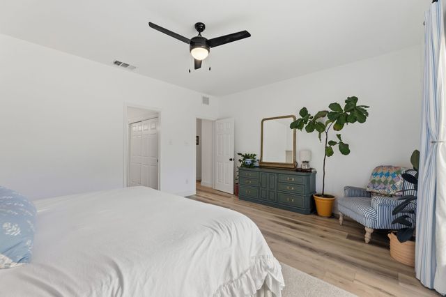 2706 Collins Boulevard, Garland, TX 75044