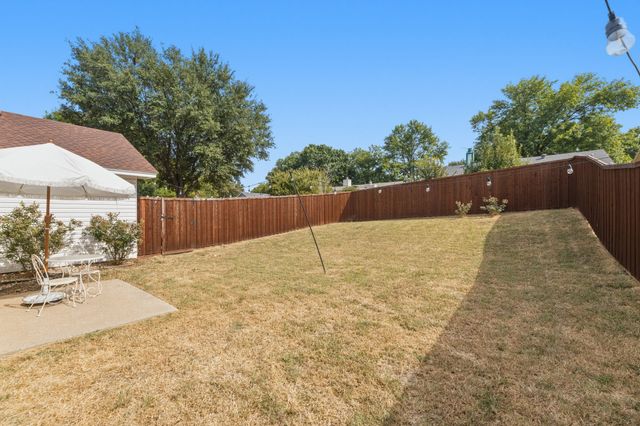 2706 Collins Boulevard, Garland, TX 75044