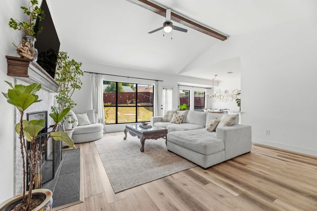 2706 Collins Boulevard, Garland, TX 75044
