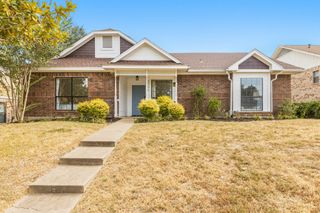 2706 Collins Boulevard, Garland, TX 75044