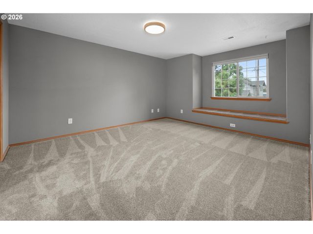 6022 Se CARLTON St, Portland, OR 97206