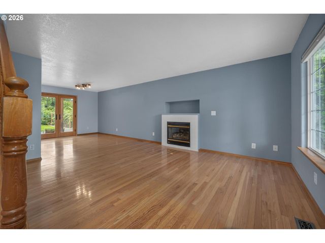 6022 Se CARLTON St, Portland, OR 97206