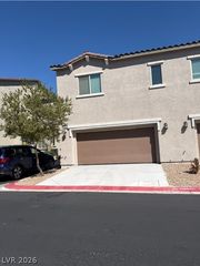 822 Star Estates Avenue, North Las Vegas, NV 89086
