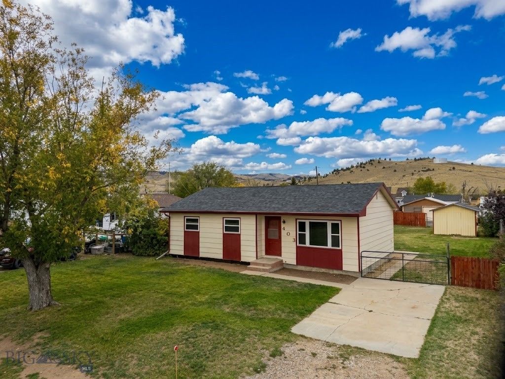 403 E Centennial Avenue, Boulder, MT 59632 — exterior