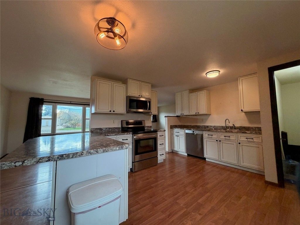 403 E Centennial Avenue, Boulder, MT 59632 — photo 5