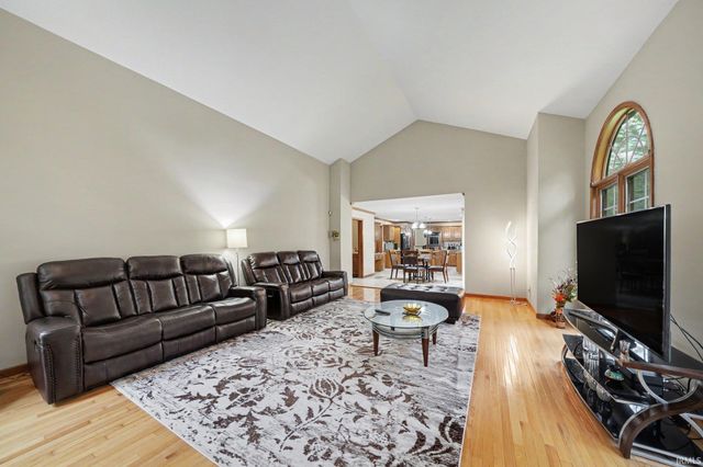 52480 Woodington Court, Granger, IN 46530