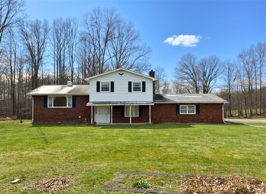 347 McClelland Road, Findley Twp, PA 16137