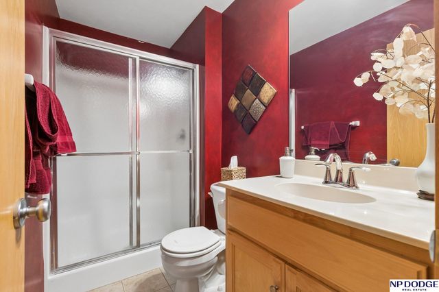 1030 N 185th Street, Omaha, NE 68022