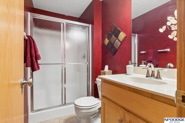 1030 N 185th Street, Omaha, NE 68022