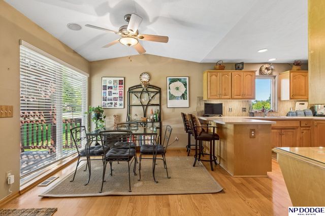 1030 N 185th Street, Omaha, NE 68022